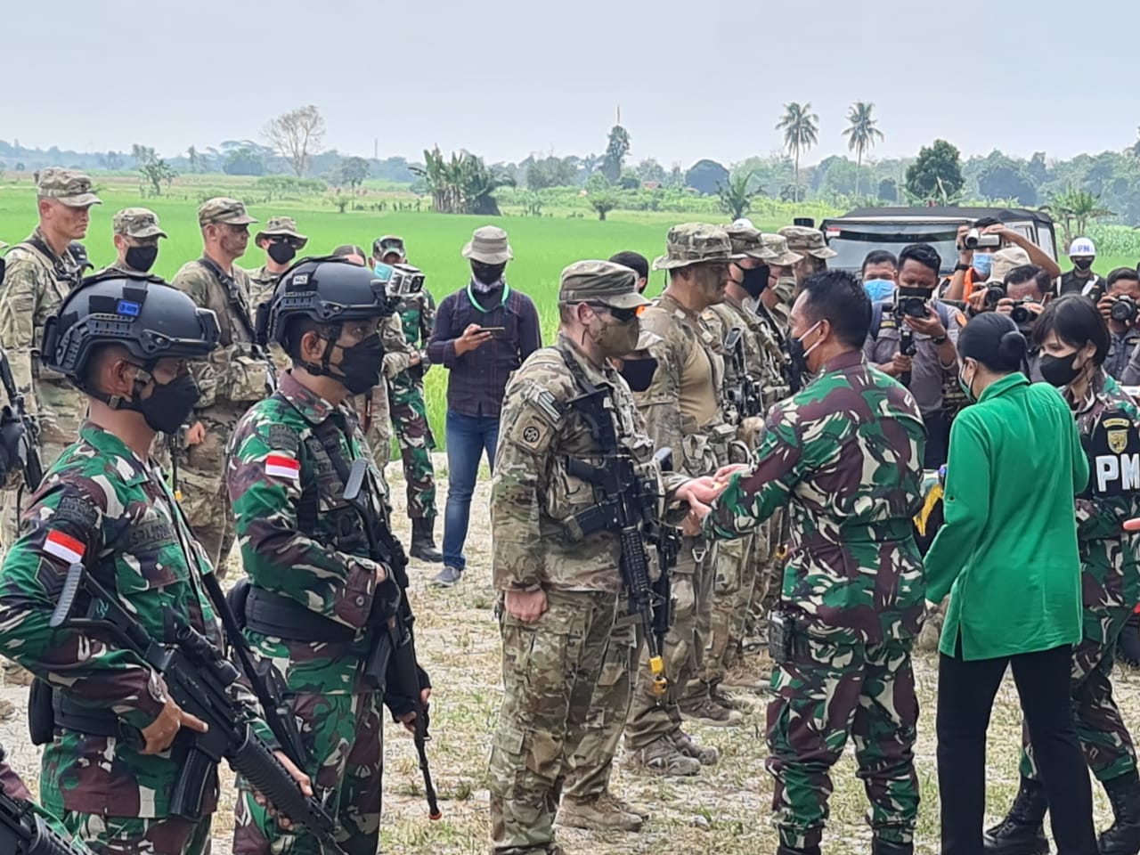 (alt="") tni